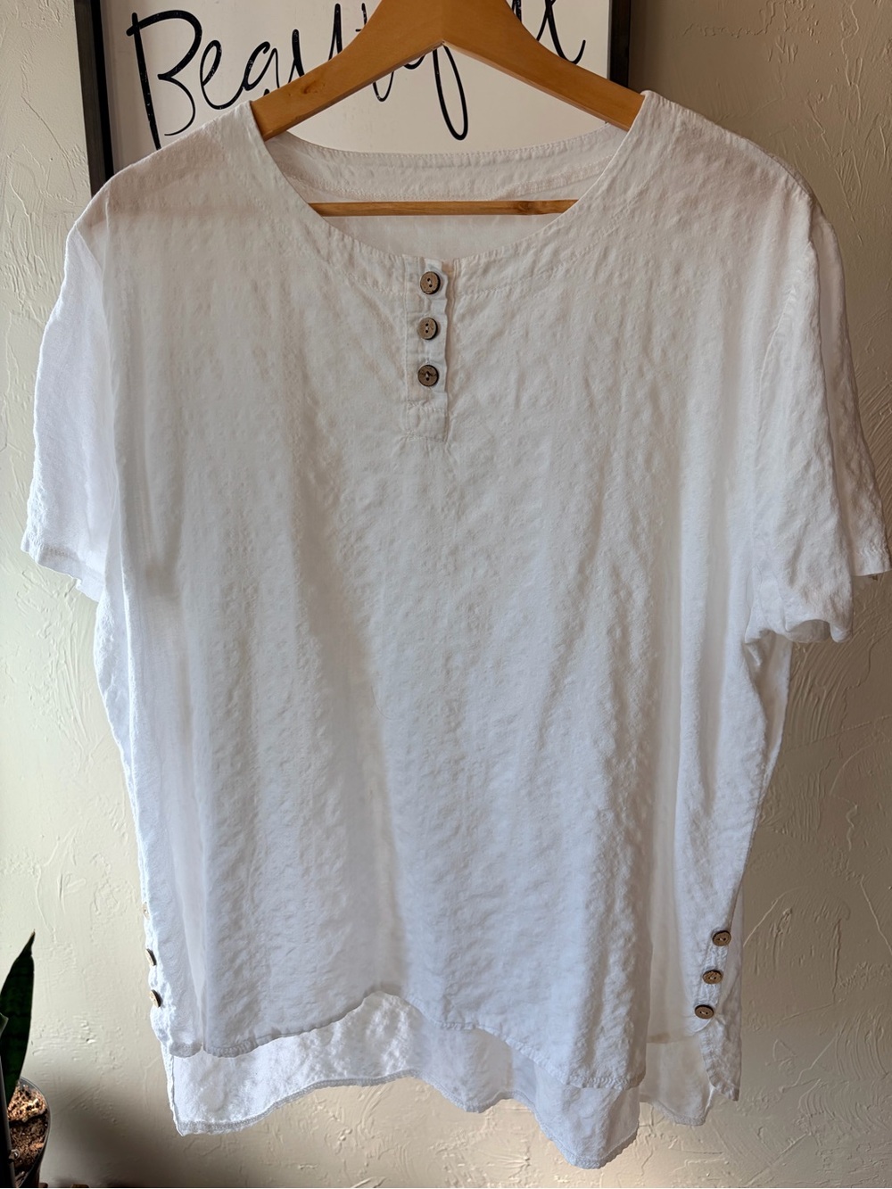 Women’s White Short-Sleeve Cotton Tunic Top with Wooden Button Accents